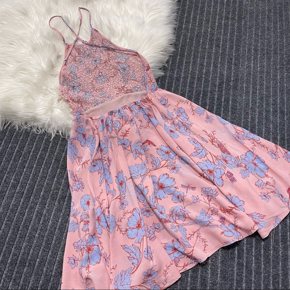 Urban Outfitters Kimchi Blue Verlina Mini Dress Size XS Floral Print Backless - Picture 7 of 14